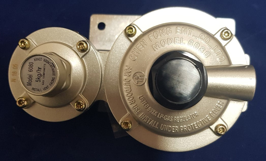 3/8" Dual Regulator Kit 290mj with Twin Pigtails & a 5/16" Adaptor