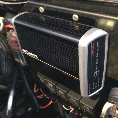 PROJECTA Automatic 9-32V 45A 3 Stage DC/Solar Battery Charger IDC45