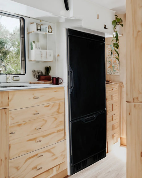 Thetford T2208 Fridge Freezer- 224L