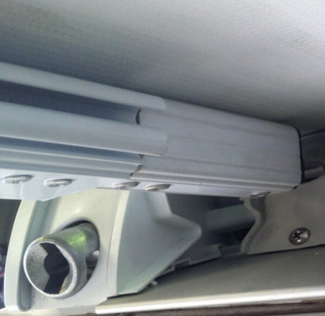 Aussie Traveller Anti-flap-kit 100mm extension - Pair White