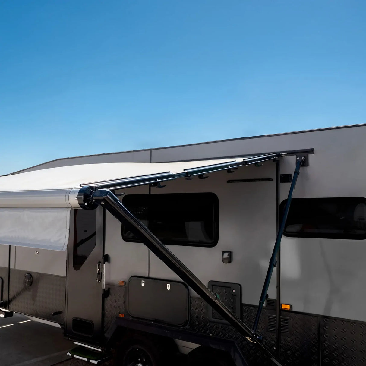 Aussie Traveller Anti-Flap Kit Pro+ Black